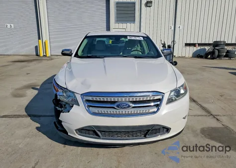 2010 Ford Taurus Limited z USA, uszkodzony, nr VIN 1FAHP2FW1AG143673